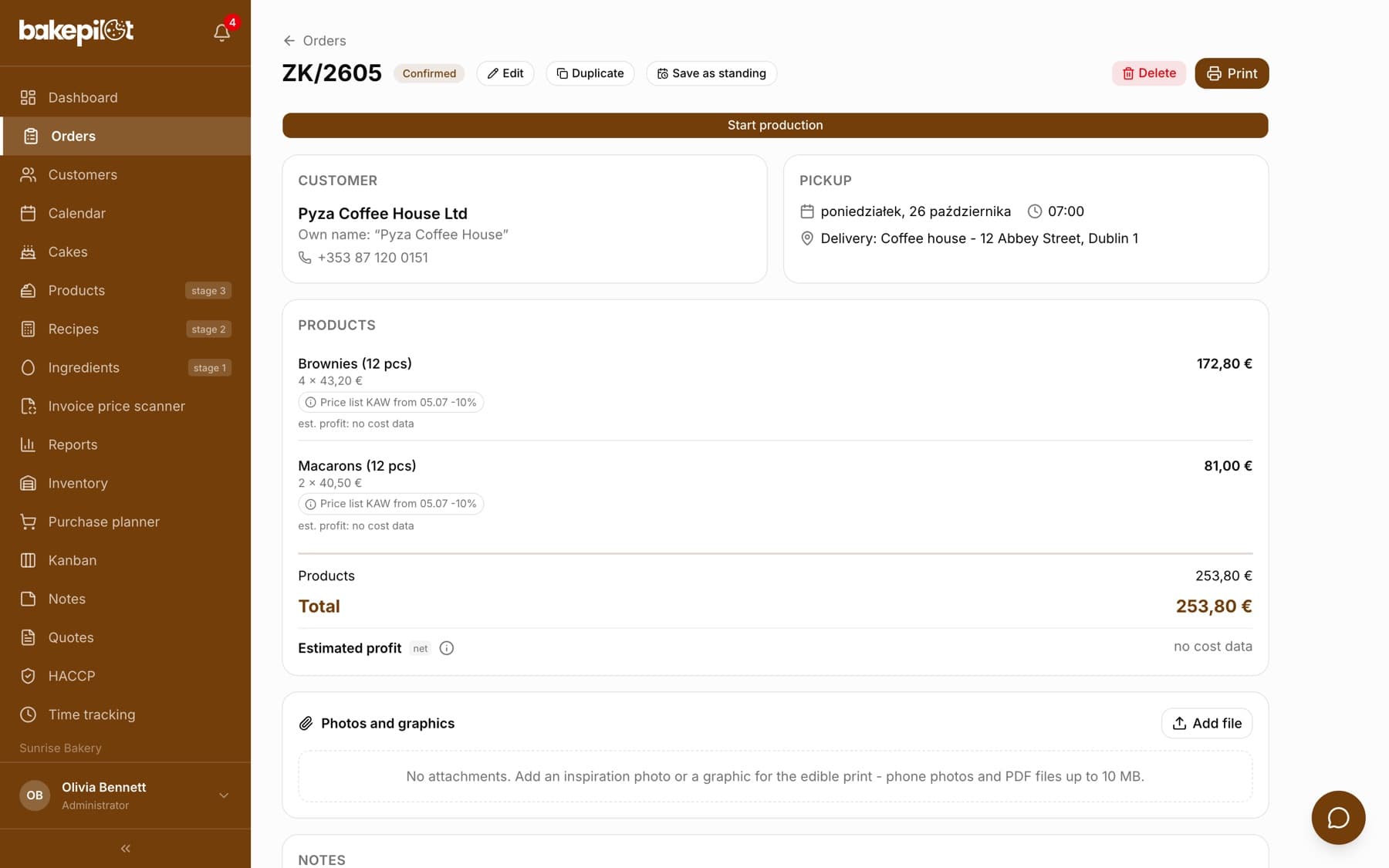 Accepted order ZK/202 with the Confirmed status: customer Kawiarnia Pyza, pickup Monday 19 October 07:00, delivery to ul. Srodmiejska 12 in Kalisz, four products with a note about price list C11 and a -10% discount, and a total of 385.09 PLN