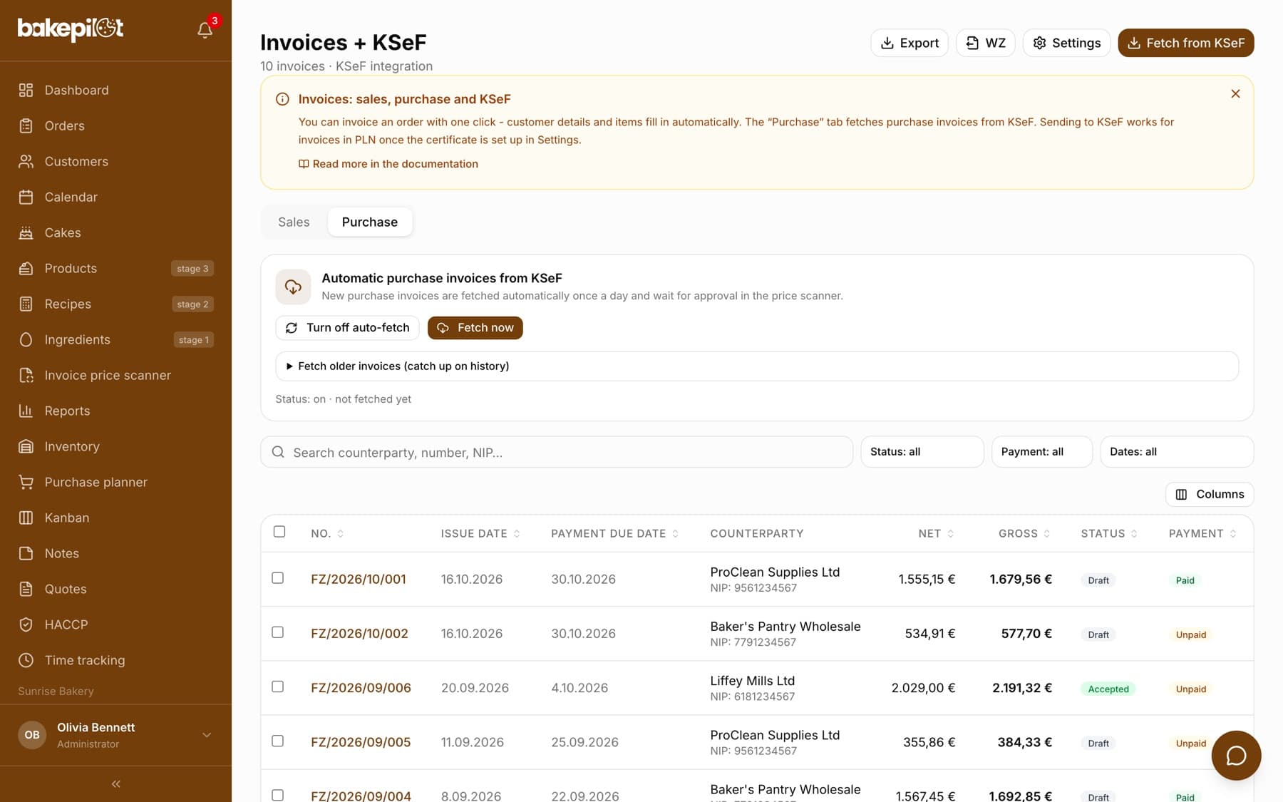 Invoices module, Purchase tab: the Automatic purchase invoices from KSeF panel with the Turn off auto-fetch and Fetch now buttons, the expandable Fetch older invoices section and the list of purchase invoices