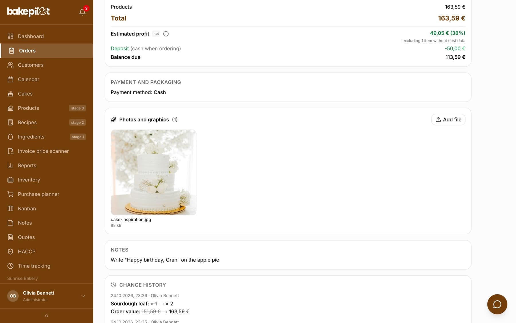 Order card with the “Photos and graphics” section and a thumbnail of an attached photo